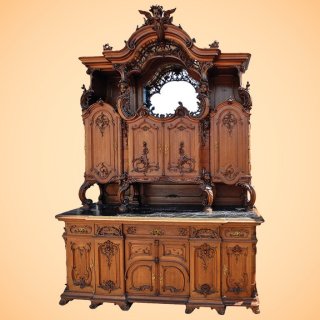 Photo of Antique Annex Liquidation Sale