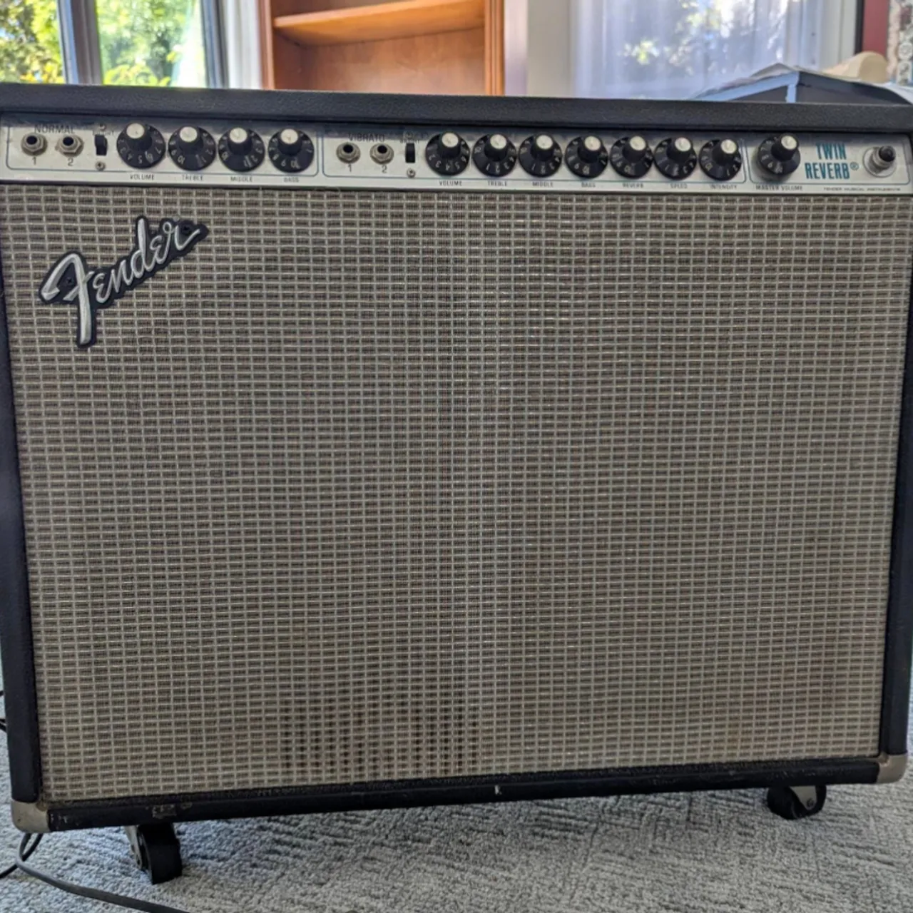 Fender Twin Reverb Hum FENDER TWIN REVERB, 1975 OR 76 with popup master volume control.