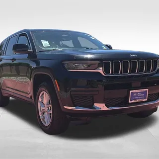 Photo of 2023 Jeep Grand Cherokee L Laredo