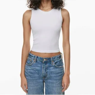 Photo of Aritzia Sunday Best Sinchseamless White Ribbed Cropped Tank