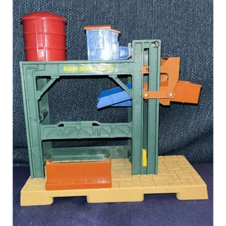 Photo of Thomas & Friends Train Trackmaster SODOR Grain & Hay Co. Lift Building Hit Toy