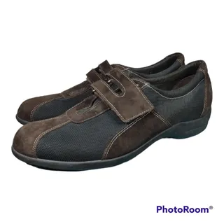 Photo of Munro American Sport Leather Adjustable Slip On Loafers Shoes Women Size 7.5