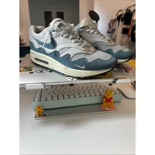 Photo of NikeAir Max 1 X Patta in Light Gray and Slate Blue men size 6.5