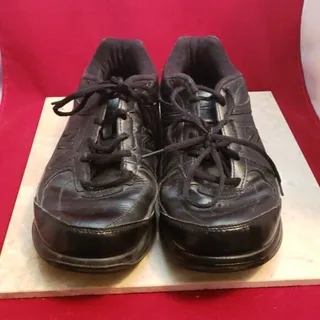 Photo of New Balance 577 Women's  All Black - Size 9.5