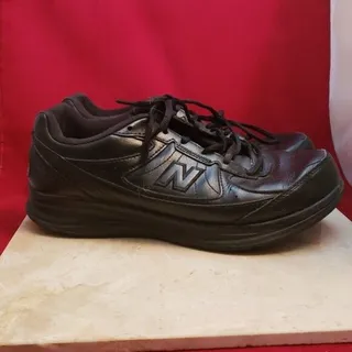 Photo of New Balance 577 Women's  All Black - Size 9.5