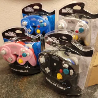 Photo of 4 Gamecube Controllers - 4 Colors Bundle (NEW) Pink Black Blue Silver - Nintendo