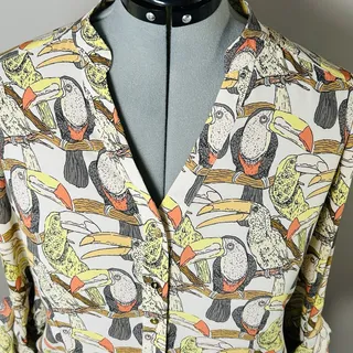 Photo of Alfani Toucan Bird Print Blouse Women’s Size 6 Tropical Button Front Top