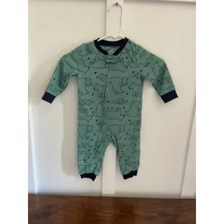 Photo of Carter’s 18 month fleece outfit