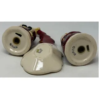 Photo of Vigor Christmas Santa Salt and Pepper Shakers Peace on Front and Spoon Rest