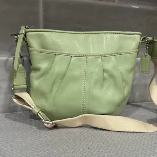 Photo of Coach SoHo Sage Leather Swingpack Crossbody Bag Vintage Women’s