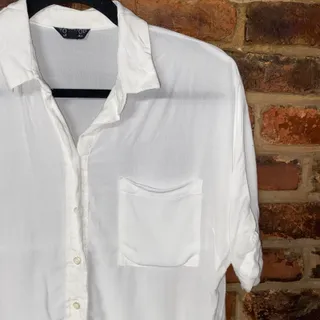 Photo of Topshop White Boxy Oversized Short Sleeve Button Down Shirt Women's Size 0