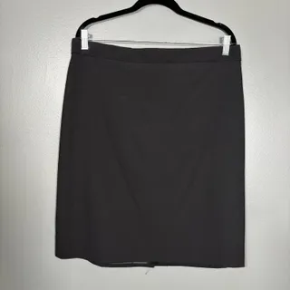 Photo of Banana Republic Pencil Skirt Black Office Corpcore - 16 - Women's Plus Size