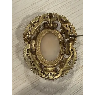 Photo of Vintage Signed FLORENZA Gold Tone Cameo Pin Brooch Faux Pearls