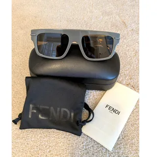Photo of Fendi Fendigraphy Sunglasses