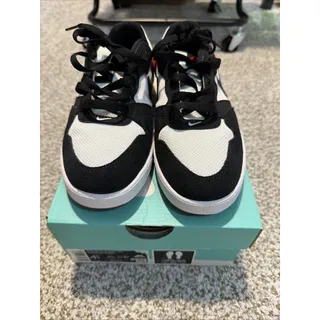 Photo of New Youth Size 4.5Y White Black Red Nike SB Alleyoop CJ0883 102