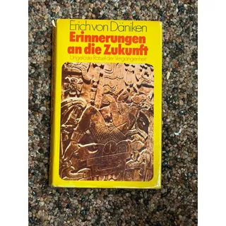 Photo of Erich von Daniken Erinnerungen an die Zukunft 1968 German Hardcover Book Chariot