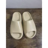 Listing Photo Thumb #3