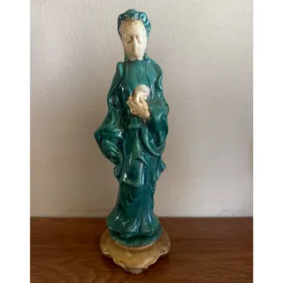 Photo of Vintage 10 inch Guanyin (Kwan Yin or Guan Yin), the Buddhist Goddess