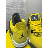 Listing Photo Thumb #4