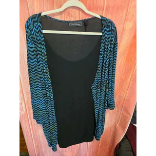 Photo of CM Shapes Women's Blue And Black Geometric Chevron Open Front Shrug Cardigan Top