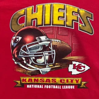 Photo of Vintage Y2K Kansas City Chiefs T-Shirt - M