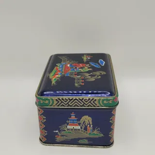 Photo of Japanese themed Daher decorative hinged metal tin Made in England