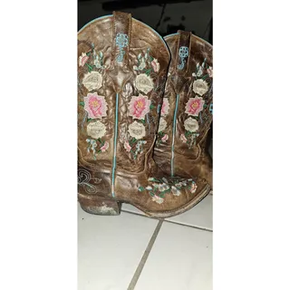 Photo of Macie Bean Women's Rose Garden Western Boots Size 4 Cowgirl Rodeo