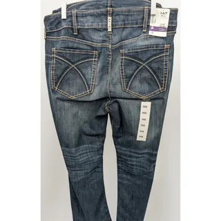 Photo of Ariat R.E.A.L. Denim Jeans 34S NWT