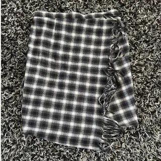 Photo of Time and Tru Black, White & Gray Fringe Skirt - XXL (20)