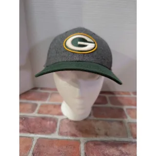 Photo of New Era Green Bay Packers Charcoal & Green Fitted Hat Cap Patch - Small/Medium
