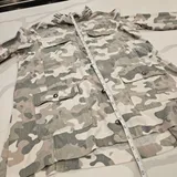 Listing Photo Thumb #6