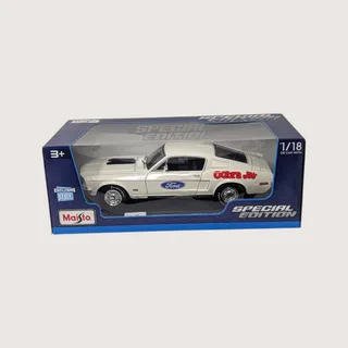Photo of Vintage Maisto 1/18 Scale 1968 Ford Mustang GT Cobra Jet Die-Cast Car