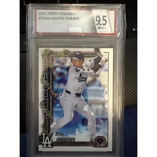 Photo of 2025 Topps Holiday - Shohei Ohtani #H200 Holiday Variation Back