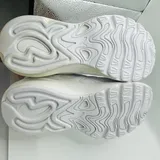 Listing Photo Thumb #5