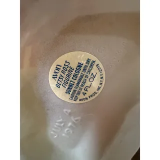 Photo of Vintage Avon Betsy Ross Figurine Sonnet Cologne Milk Glass Decanter 1976 4oz