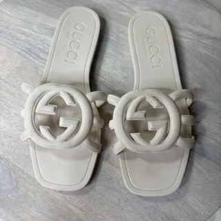 Photo of Molded Rubber Logo Flat Slides Slides Beach Pool Sandals Off White Size 6