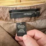 Listing Photo Thumb #3