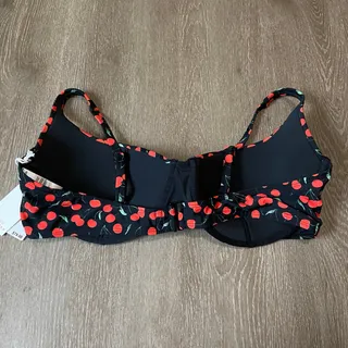 Photo of Good American Balconette Bikini Swim Top Women's 3XL Black Cherry Adjustable 