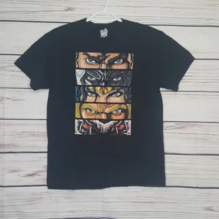 Photo of DC Comics Justice League Eyes Shirt Size M Superman Wonderwoman Batman Aquaman