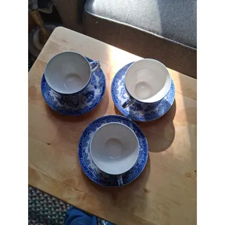 Photo of Set of 3 Vtg Blue Willow Cups And Saucers (3153)