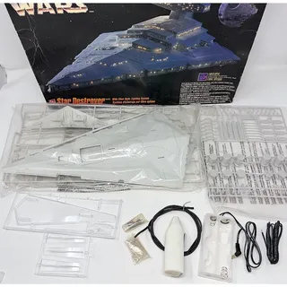 Photo of AMT/Ertl 8782 Star Wars Star Destroyer Fiber Optic Model Kit Open Box