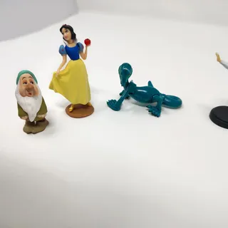 Photo of Disney Japan gashapon figures