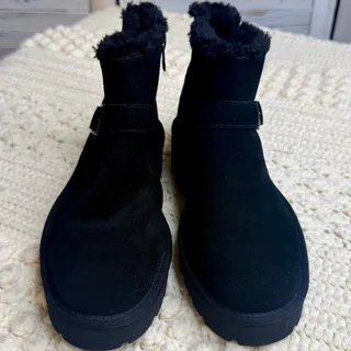 Photo of NEW KOOLABURRA UGG Women's 8 Kelissa Suede Platform Sherpa Boot Booties Black