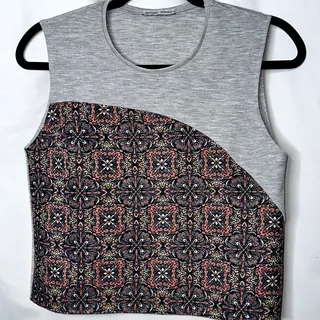 Photo of Zara Womens Size Medium Gray Blue Pattern Sleeveless Cropped Tank Top
