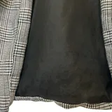 Listing Photo Thumb #4