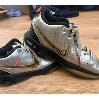 Photo of Nike LeBron 21 SE All-Star (Youth Size 4.5Y)
