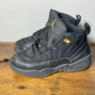Photo of Nike Air Jordan 12 XII Retro Black Taxi 151186-071 Size 1Y Preschool - Used