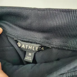 Photo of Athleta Women's Black Mid Rise Brooklyn Gloss Semi Fitted Ankle Pants Size 16