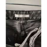 Listing Photo Thumb #6