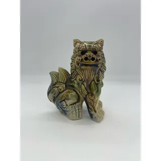 Photo of Vintage Japanese Majolica Style Shishi Foo Dog Figurine 1950's Right Facing